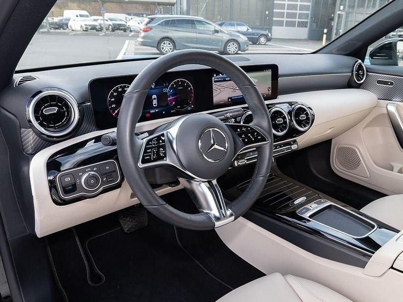 Gebraucht 2025 Mercedes A180 Progressive 136 PS Limousine – 65555 ...