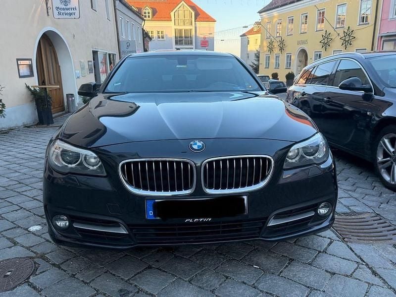 Grau Gebraucht 2016 BMW 520 Limousine | 13.400 € (Fairer Preis) - Bild 1/4