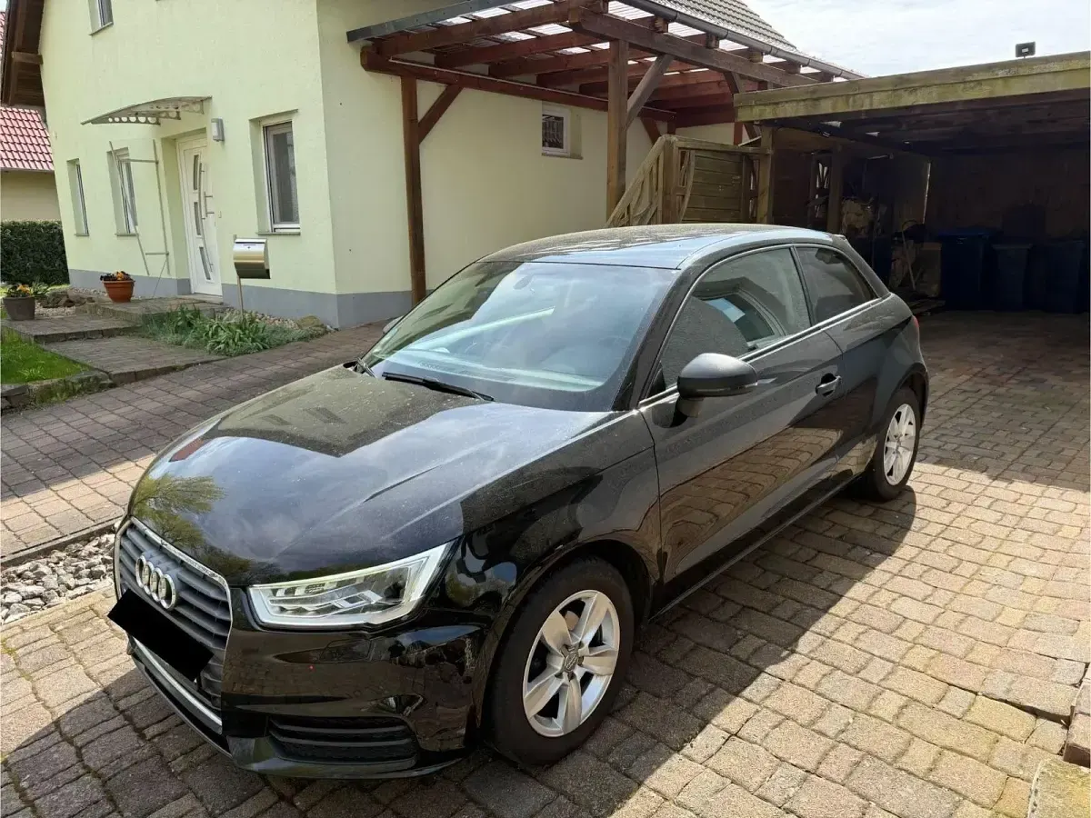 Gebraucht Audi A1 95 PS (69 kW) 2015 Schwarz Kleinwagen