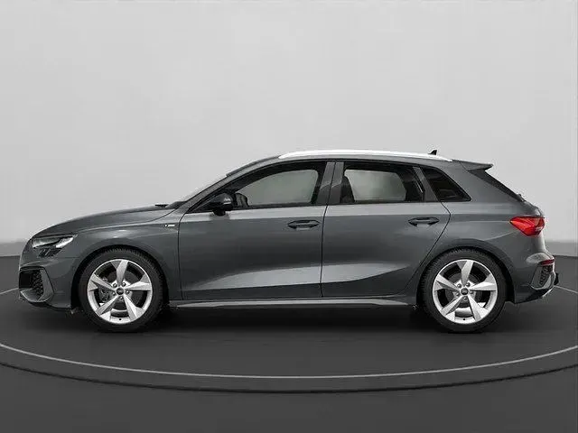 Gebraucht Audi A3 S-Line 190 PS (139 kW) 2023 Daytonagrau perleffekt Limousine