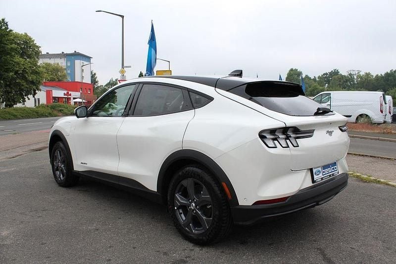 Gebraucht Ford Mustang Mach-E Standard Range 197 kW (269 PS) 2022 Weiß SUV
