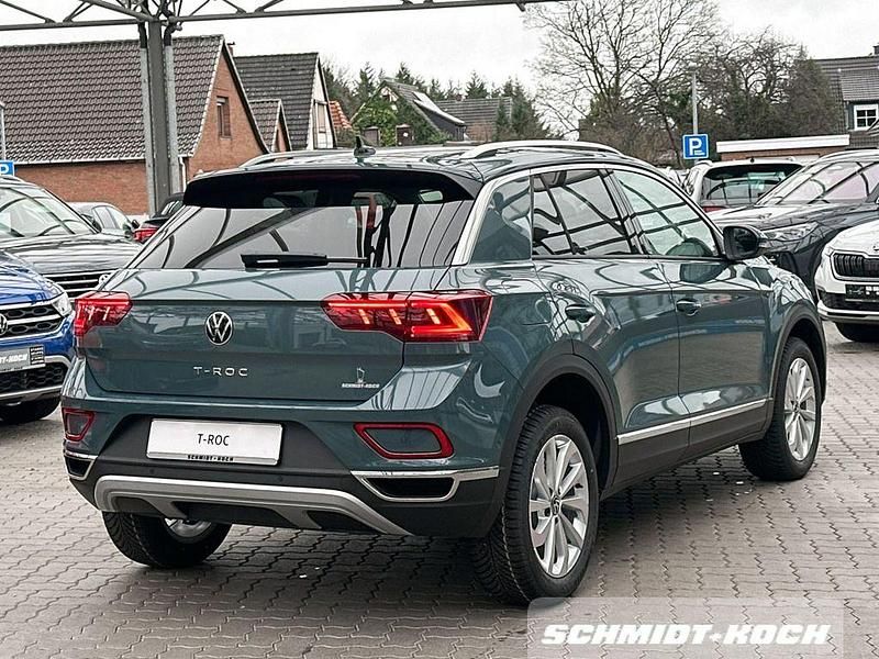 Gebraucht VW T-Roc Style 150 PS (110 kW) 2025 Blau SUV