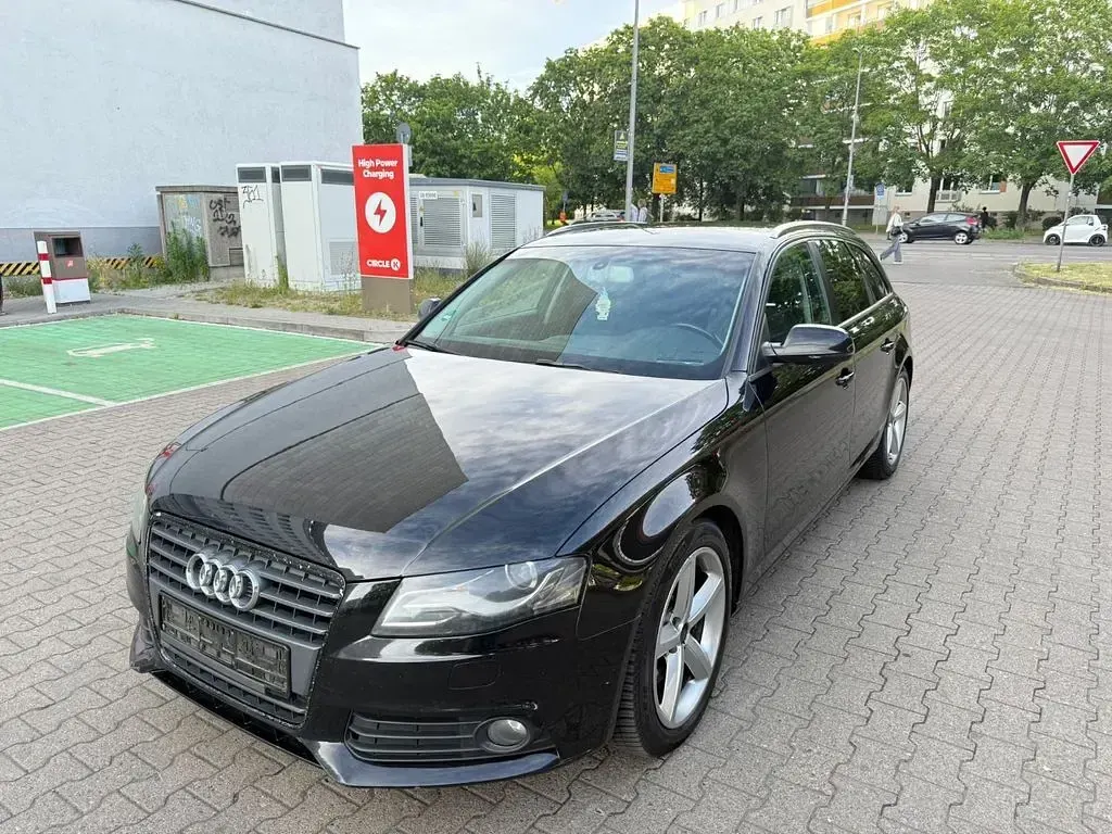 Gebraucht Audi A4 Ambition 190 PS (139 kW) 2012 Schwarz Kombi