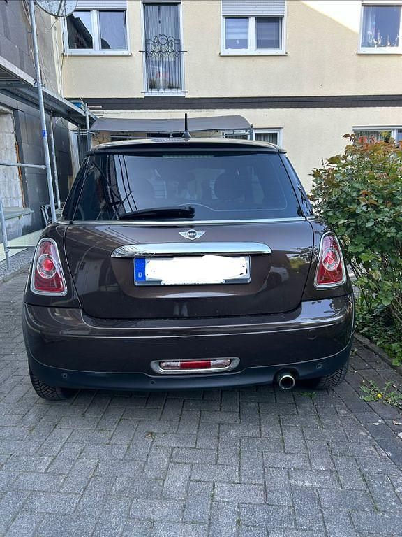 Usata Mini ONE 98 CV (72 kW) 2010 Marrone Utilitaria