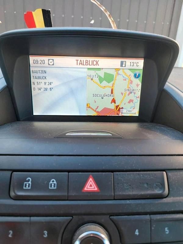 Gebraucht Opel Zafira 131 PS (96 kW) 2012 Silber Van / Kleinbus