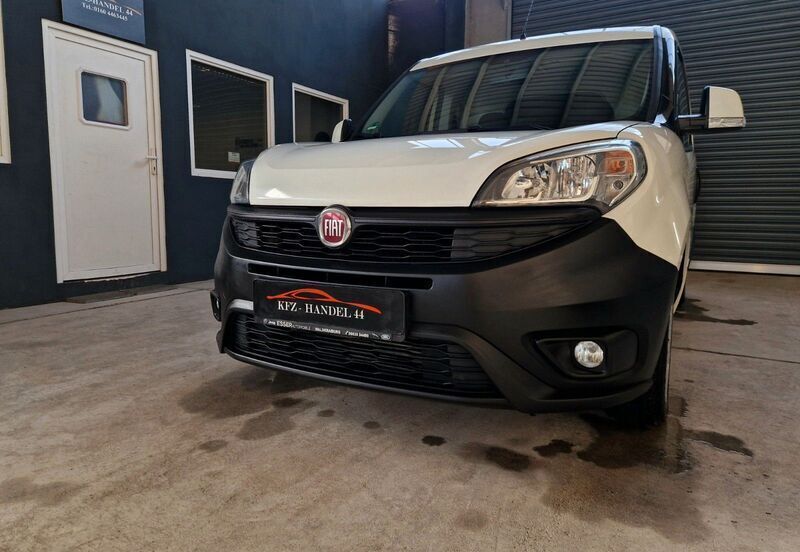 Weiß Gebraucht 2017 Fiat Doblò Van / Kleinbus | 8.500 € (Etwas zu teuer) - Bild 1/4