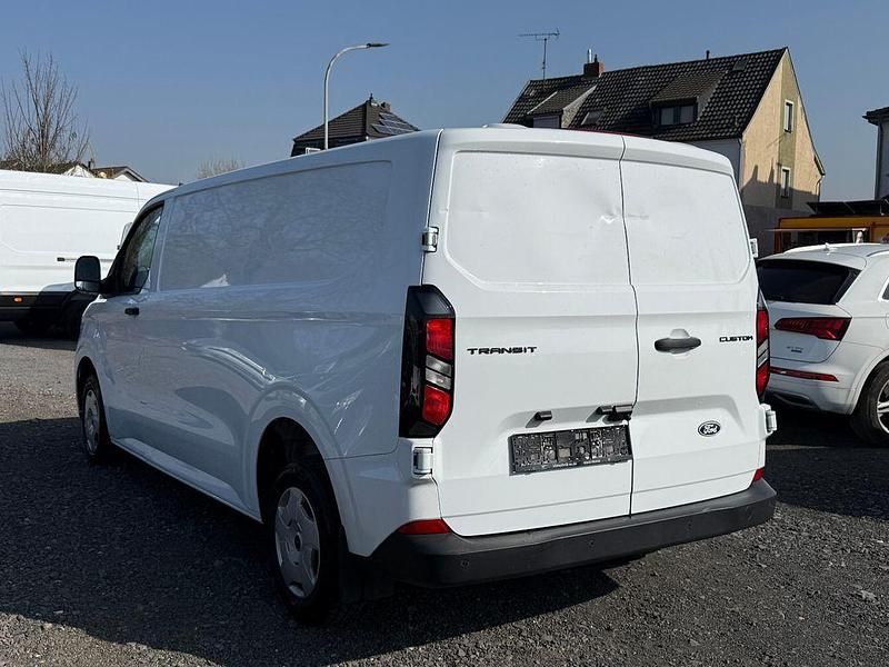 Gebraucht Ford Transit Custom Trend 136 PS (100 kW) 2024 Weiß Van / Kleinbus