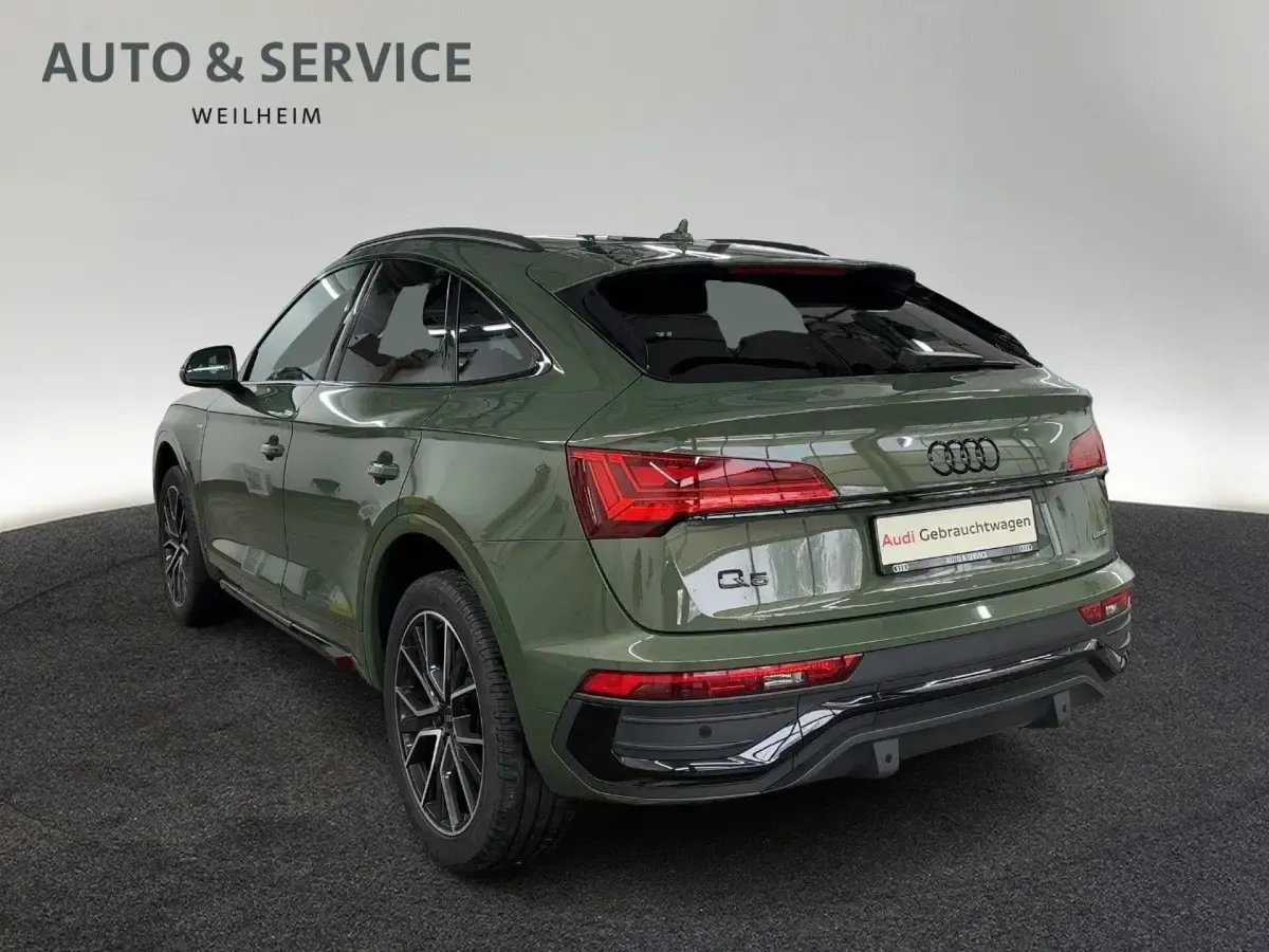 Gebraucht Audi Q5 Sportback S-Line 204 PS (150 kW) 2023 Distriktgrün metallic SUV