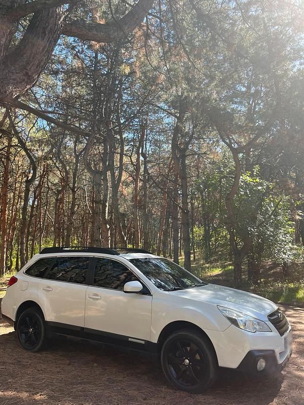 Gebraucht Subaru Outback 175 PS (128 kW) 2013 Weiß Kombi