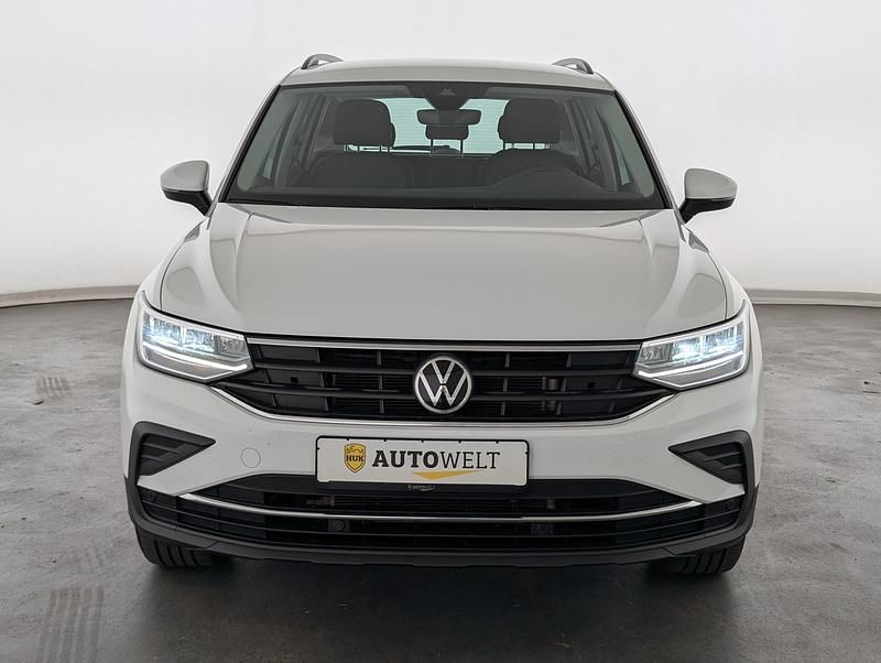 Gebraucht VW Tiguan Life 150 PS (110 kW) 2021 Weiß SUV