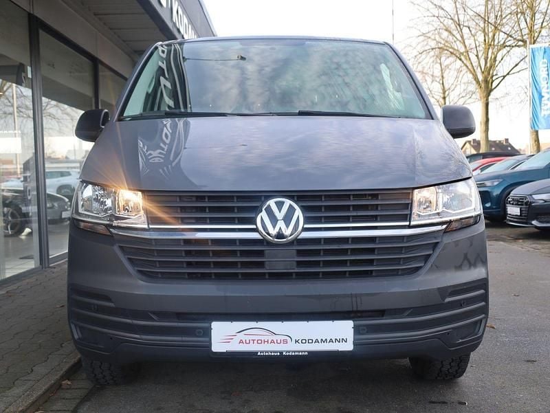 Gebraucht VW Transporter 110 PS (80 kW) 2021 Grau Van