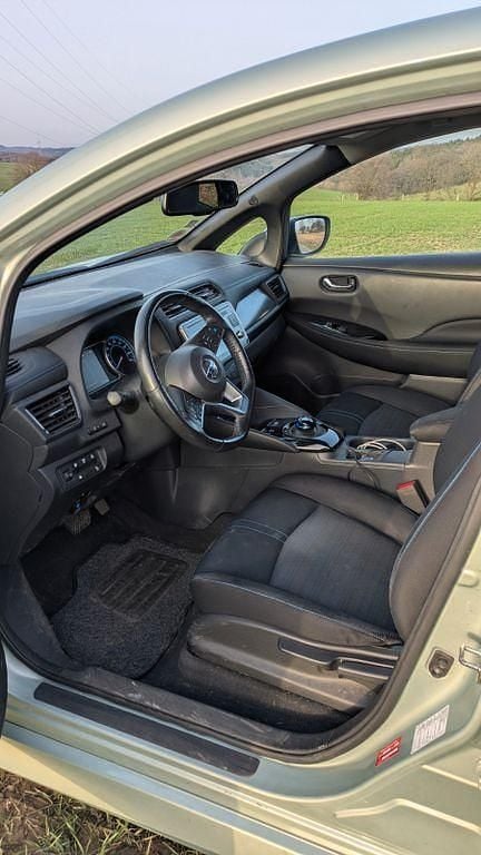 Gebraucht Nissan Leaf N-Connecta 110 kW (150 PS) 2018 Grün Kleinwagen