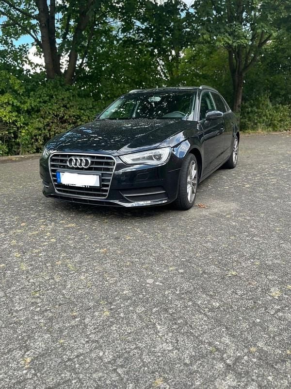 Schwarz Gebraucht 2013 Audi A3 Sport Limousine | 9.999 € (Guter Preis) - Bild 1/4