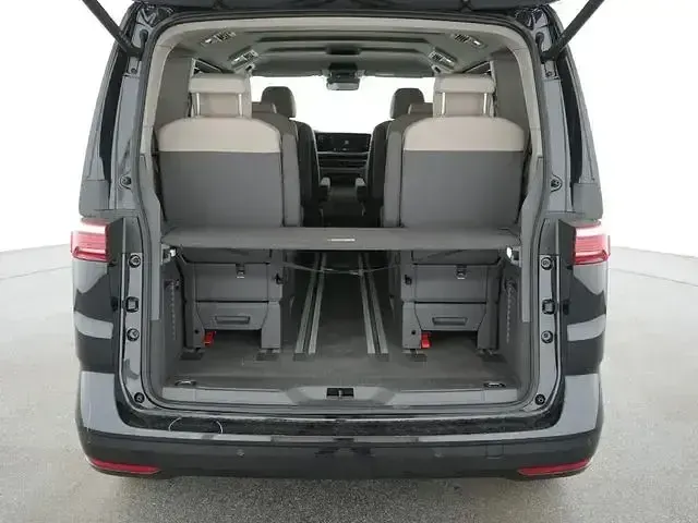 Gebraucht VW Multivan Life 245 PS (180 kW) 2025 Deep black Van / Kleinbus