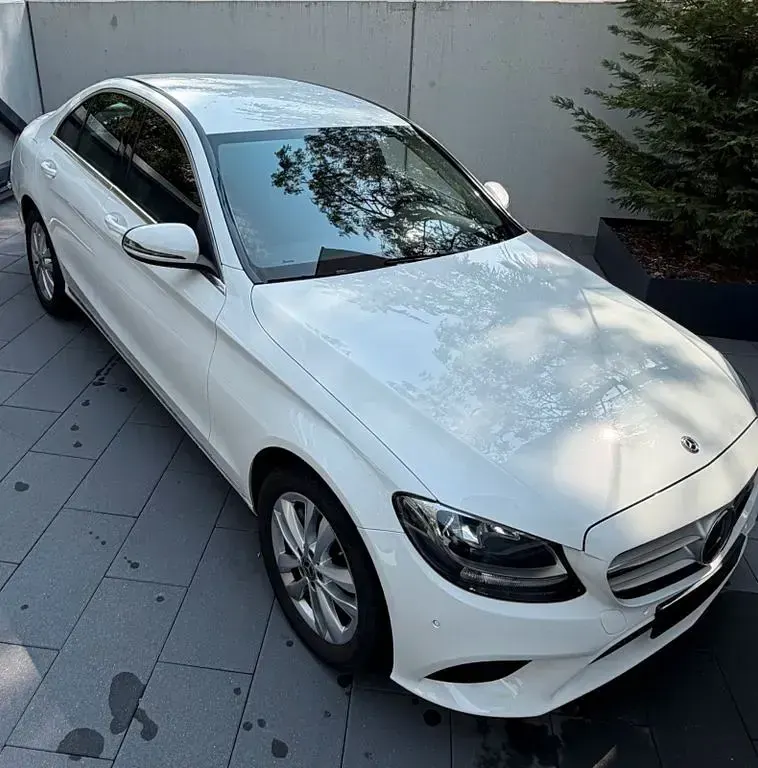 Gebraucht Mercedes C400 333 PS (244 kW) 2018 Weiß Limousine