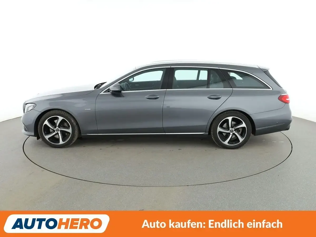 Gebraucht Mercedes E220 Avantgarde 194 PS (142 kW) 2019 Grau Kombi