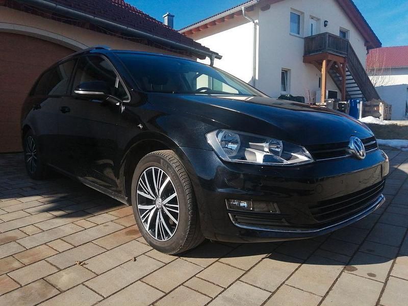 Schwarz Gebraucht 2016 VW Golf VII Allstar Kombi | 7.800 € (Teuer) - Bild 1/4
