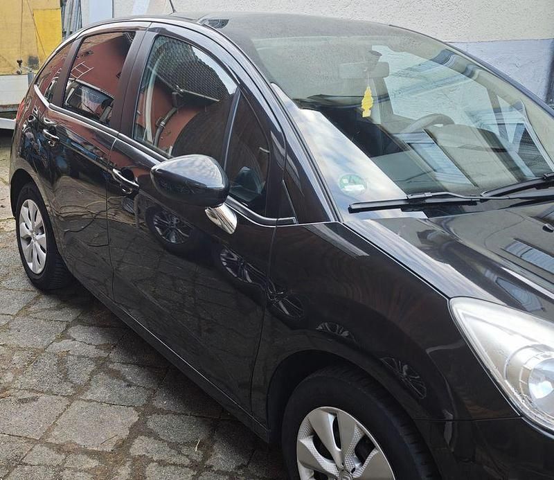 Gebraucht Citroën C3 Tendance 95 PS (69 kW) 2010 Schwarz Limousine