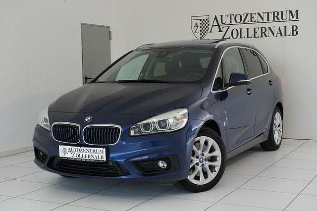 Blau Gebraucht 2017 BMW 225 Active Tourer Advantage Van / Kleinbus | 14.990 € (Guter Preis) - Bild 1/4