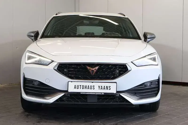 Second-hand Cupra Leon 150 CP (110 kW) 2024 Alb Break