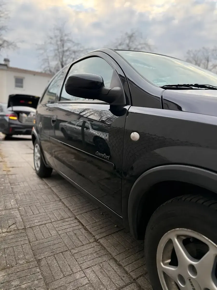 Gebraucht Opel Corsa 58 PS (42 kW) 2001 Schwarz Kleinwagen