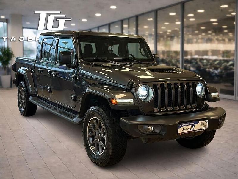 Gebraucht Jeep Gladiator 264 PS (194 kW) 2021 Grauschwarz Pickup