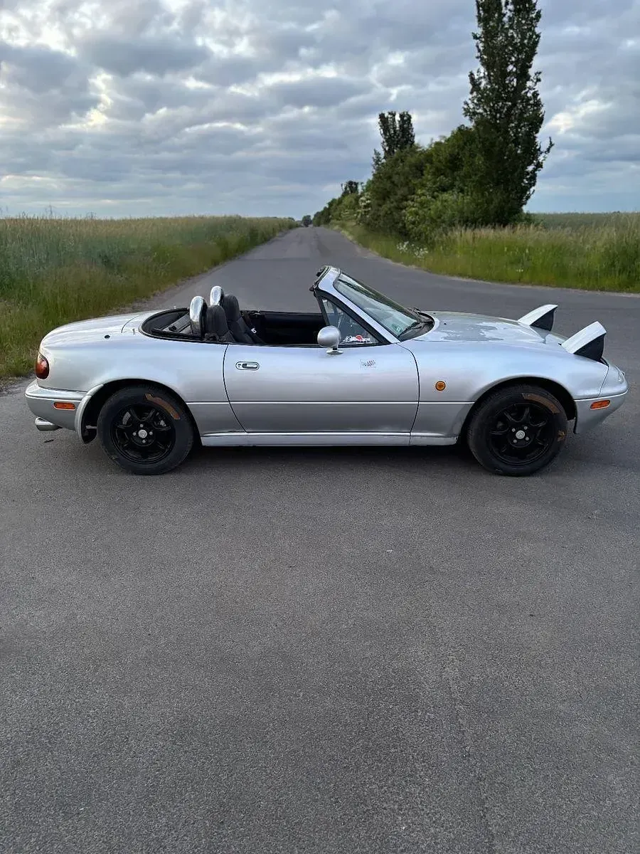 Gebraucht Mazda MX5 116 PS (85 kW) 1992 Silber Cabrio