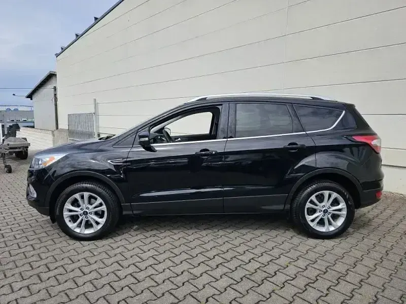 Gebraucht Ford Kuga Titanium 150 PS (110 kW) 2017 Iridium schwarz mica SUV