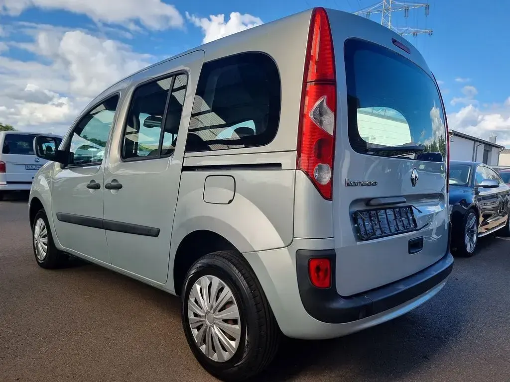 Gebraucht Renault Kangoo Privilege 106 PS (77 kW) 2008 Grau Van / Kleinbus