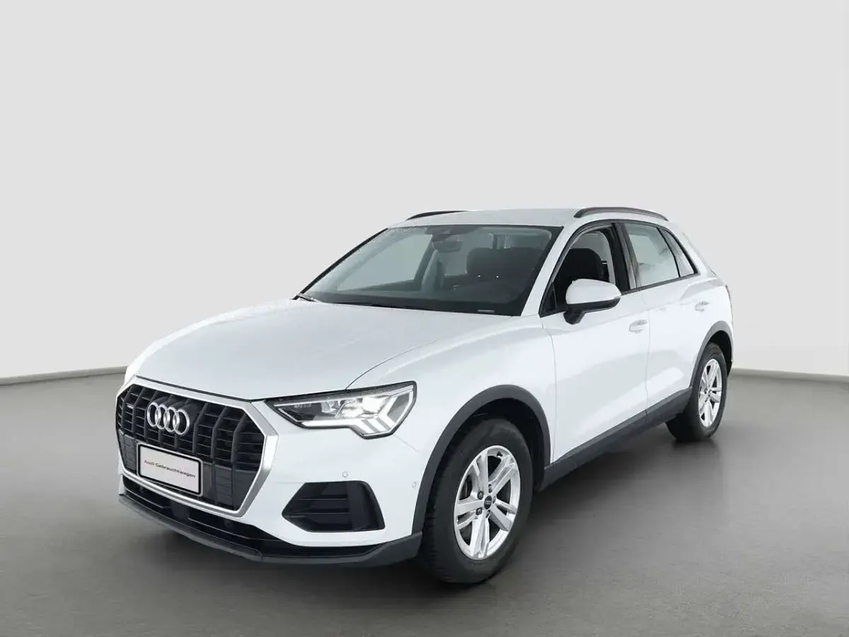 Gebraucht Audi Q3 Comfort 193 PS (141 kW) 2025 Weiß SUV