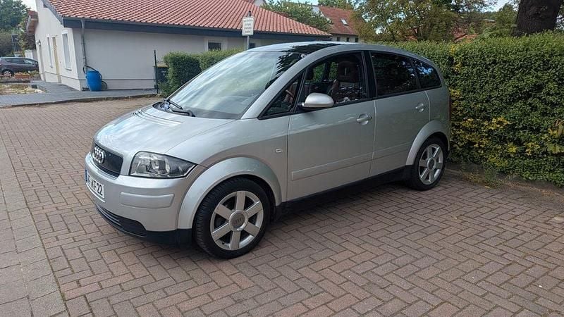 Second-hand Audi A2 75 CP (55 kW) 2002 Argintiu Hatchback