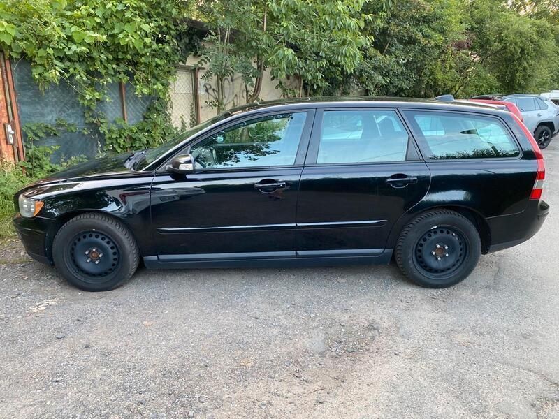 Schwarz Gebraucht 2007 Volvo V50 Kombi | 1.700 € - Bild 1/4