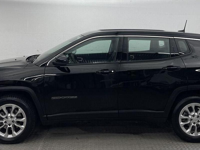 Gebraucht Jeep Compass 176 PS (129 kW) 2024 Schwarz SUV