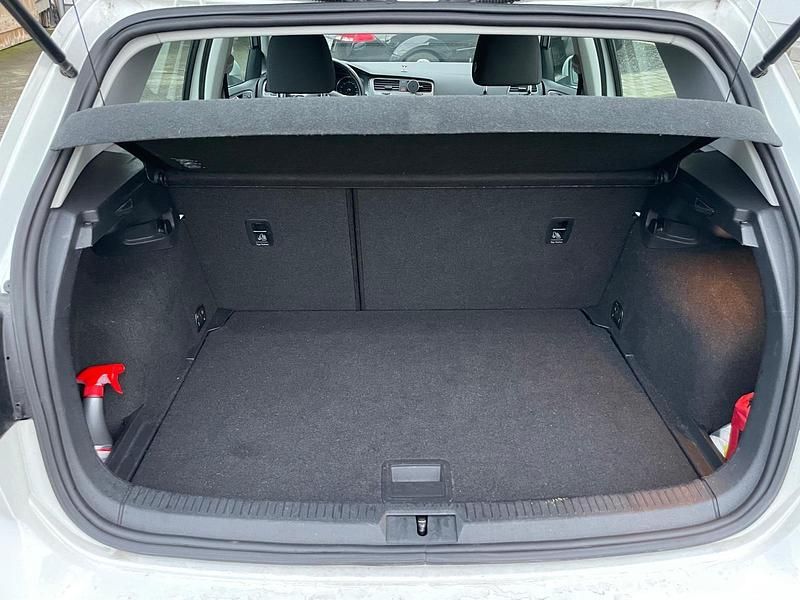 Gebraucht VW Golf VII Trendline 86 PS (63 kW) 2014 Weiß Limousine