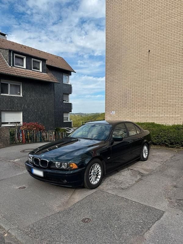 Second-hand BMW 530 231 CP (169 kW) 2002 Verde Berlinǎ