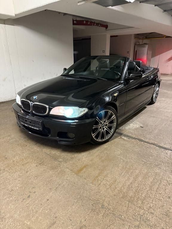 Schwarz Gebraucht 2003 BMW 320 M Sport Cabrio | 8.500 € (Guter Preis) - Bild 1/4