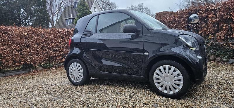 Gebraucht Smart ForTwo Coupé 72 PS (52 kW) 2018 Schwarz Coupé
