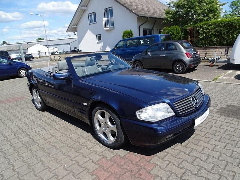 Azuritblau metalliclack Gebraucht 1997 Mercedes SL320 Cabrio | 19.990 € (Superpreis) - Bild 1/4