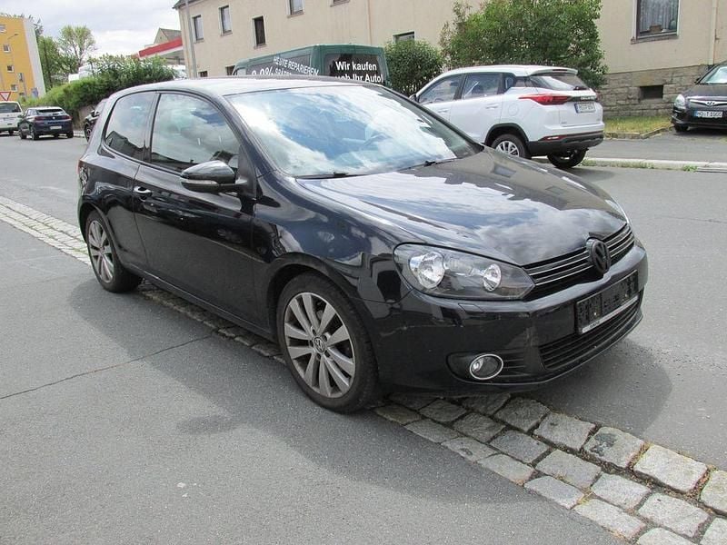Schwarz Gebraucht 2011 VW Golf VI Team Limousine | 3.499 € (Superpreis) - Bild 1/4