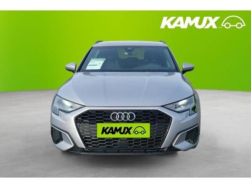 Gebraucht Audi A3 Advanced 116 PS (85 kW) 2022 Grau Limousine