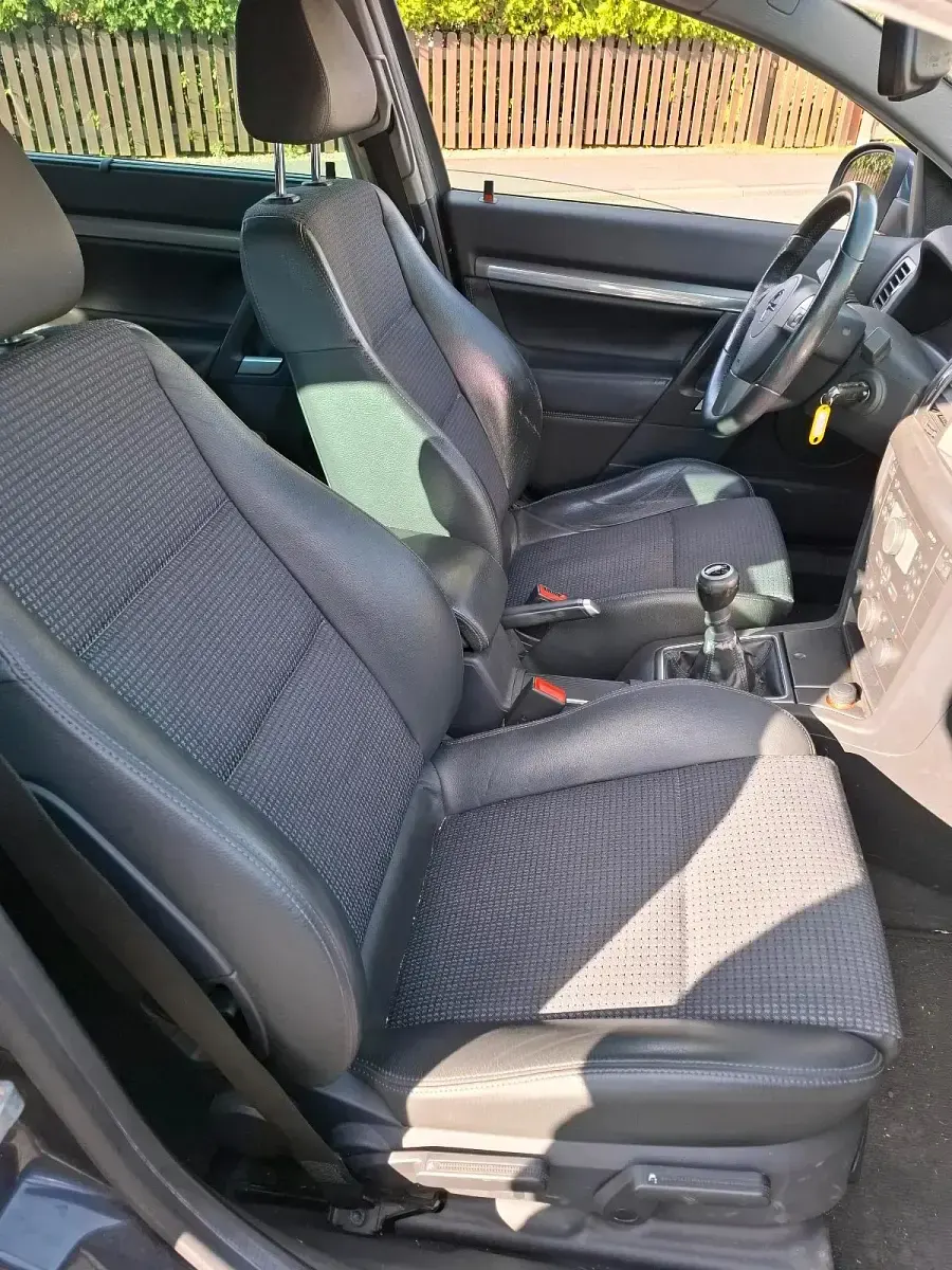 Gebraucht Opel Signum 175 PS (128 kW) 2006 Blau Kleinwagen