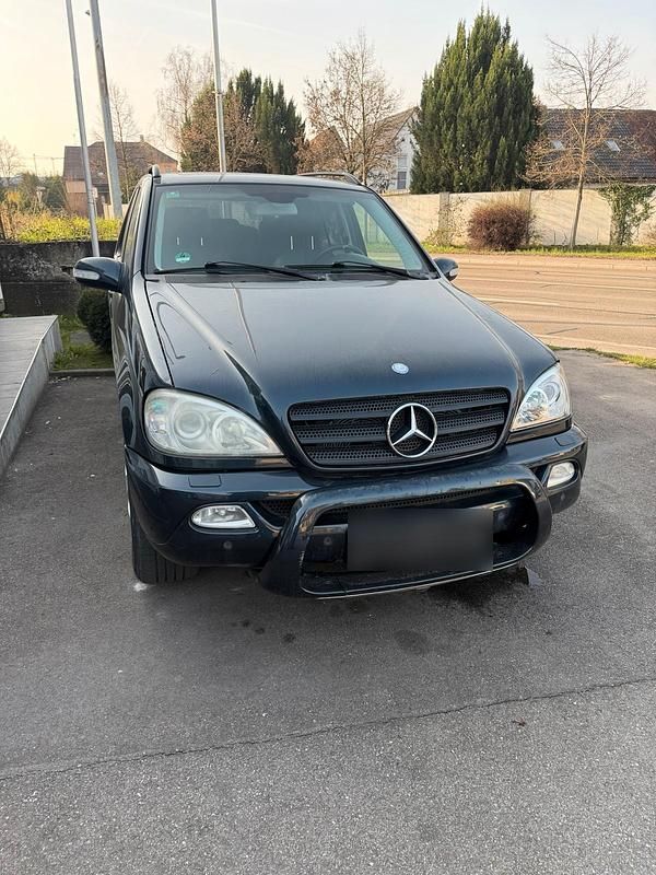 Gebraucht Mercedes ML320 218 PS (160 kW) 2002 Schwarz SUV