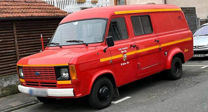 Rot Gebraucht 1979 Ford Transit Limousine | 7.900 € - Bild 1/4