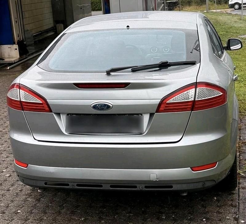 Gebraucht Ford Mondeo 220 PS (161 kW) 2007 Silber Limousine