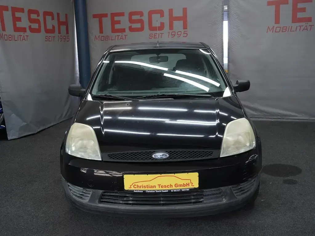 Gebraucht Ford Fiesta 69 PS (50 kW) 2003 Schwarz Kleinwagen