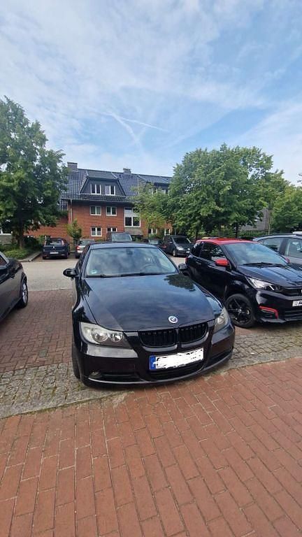 Schwarz Gebraucht 2008 BMW 318 Limousine | 3.600 € (Guter Preis) - Bild 1/4