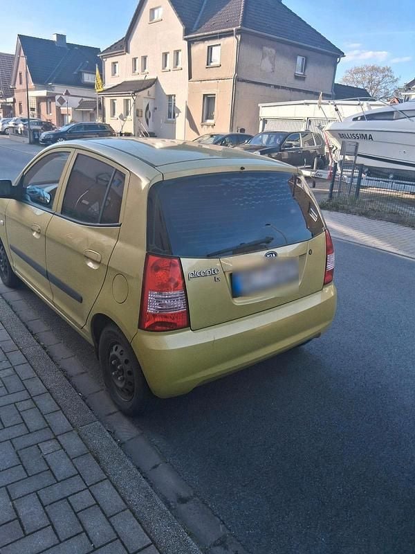 Usado Kia Picanto 55 HP (40 kW) 2006 Amarelo Citadino