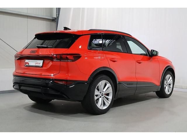 Gebraucht Audi SQ6 e-tron Ambiente 359 kW (489 PS) 2025 Soneirarot metallic SUV