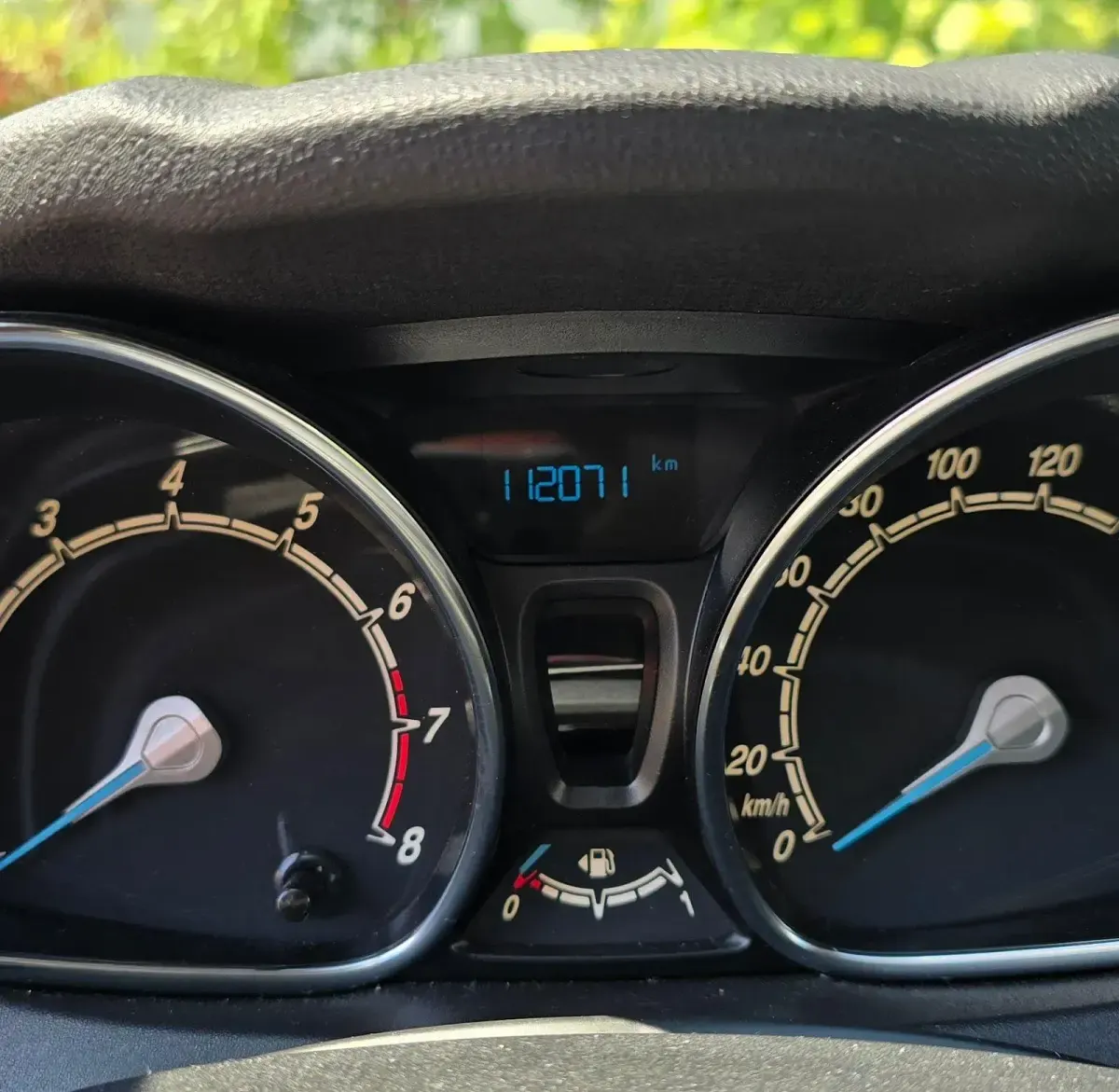 Gebraucht Ford Fiesta 80 PS (58 kW) 2016 Schwarz Kleinwagen