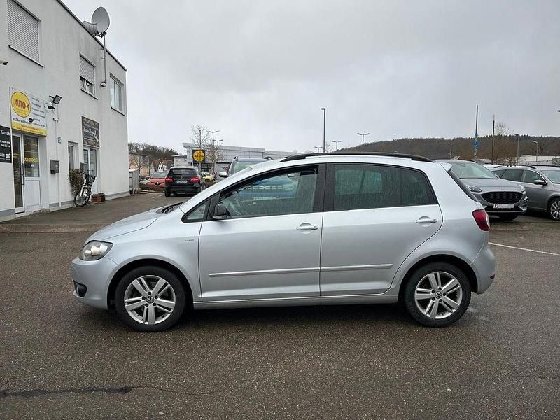 Gebraucht VW Golf VII 105 PS (77 kW) 2012 Silber Limousine